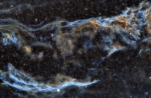 dentelles_avec_lum_crop_blur